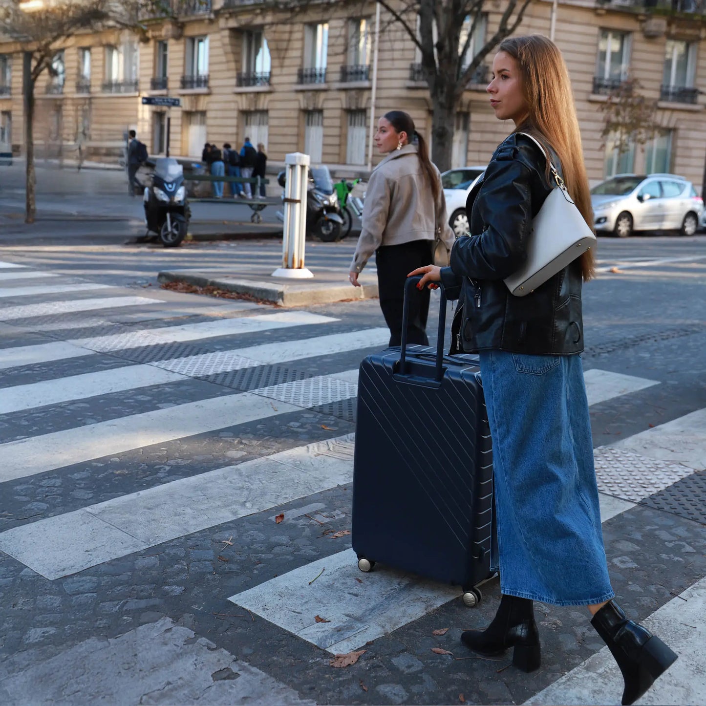 Louvre 2-Piece Polycarbonate Spinner Luggage Set